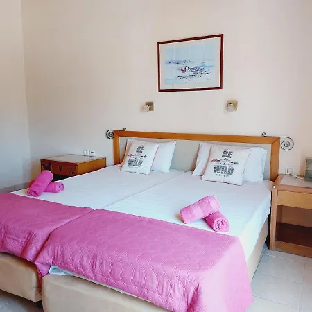 Zoi & Alexia Aparthotel *