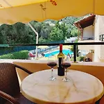 Zoi & Alexia Apart-hotel Ýpsos