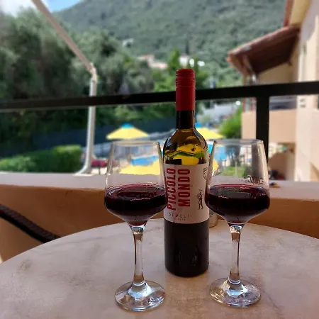 Zoi & Alexia Ípszosz