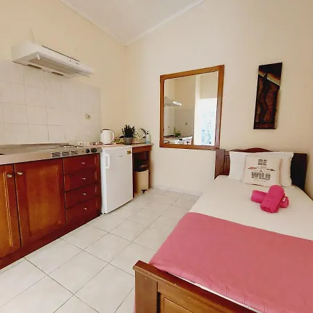 Zoi & Alexia Apartmanhotel 4*