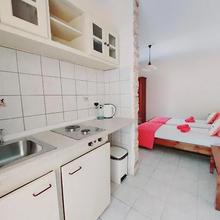 Aparthotel Zoi & Alexia